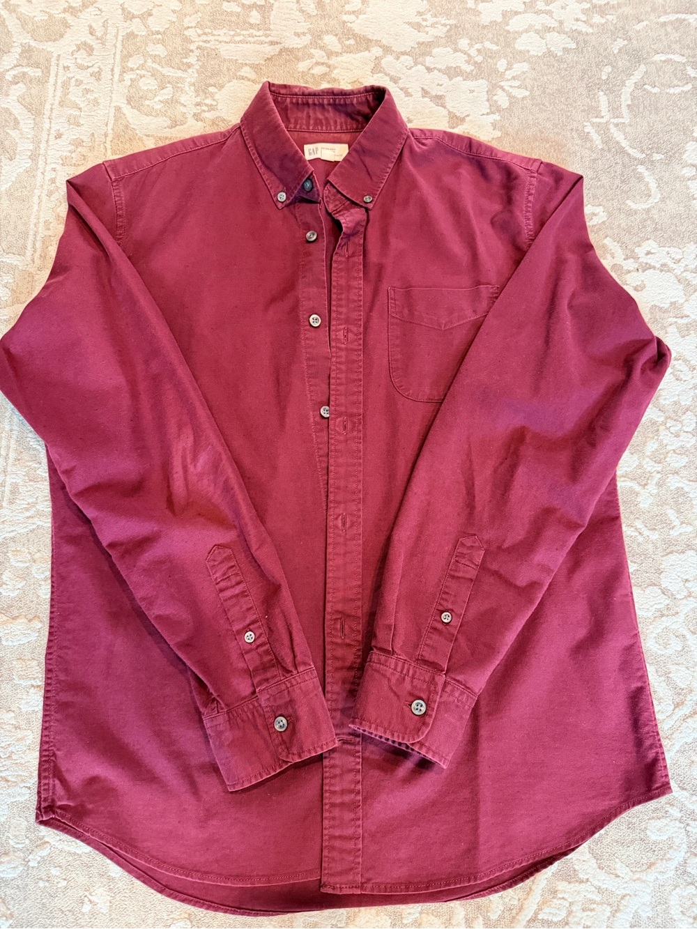 GAP Classic Men’s Button-Down Shirt — Burgundy